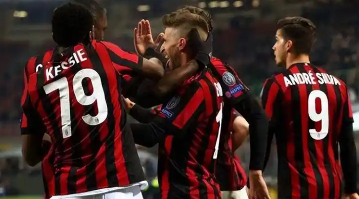 龙虎棋牌app-AC米兰连续两轮不胜，陷入颓势(ac米兰soccerway)