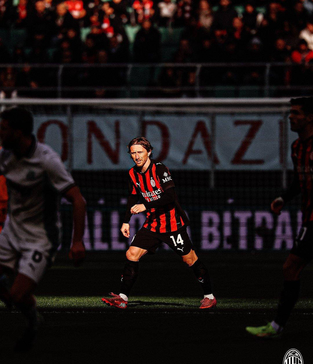 AC米兰主场负于热那亚，欧战资格岌岌可危的简单介绍